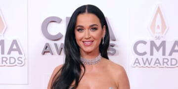 Katy Perry Brings Daughter Daisy Dove to Final Las Vegas ‘Play’ Show