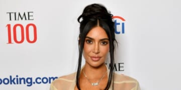 Kim Kardashian to Produce and Star in New Comedy Film ‘The 5th Wheel’