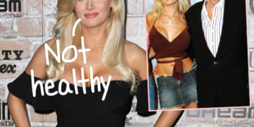 Living In The Playboy Mansion Gave Holly Madison 'Body Dysmorphia'?!
