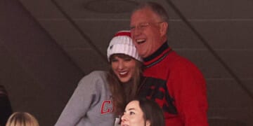 Taylor Swift Attends Travis Kelce's Chiefs vs. Patriots Game