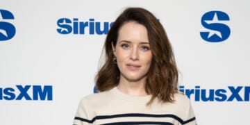 The Crown’s Claire Foy Refuses to Sign Fan Autograph With a Blue Pen