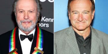 Billy Crystal Says He's 'Missing' Robin Williams at Kennedy Center Honors