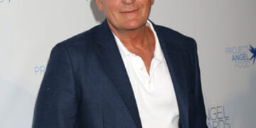 Charlie Sheen Randomly Attacked By His Neighbor -- Without Provocation?! WTF??