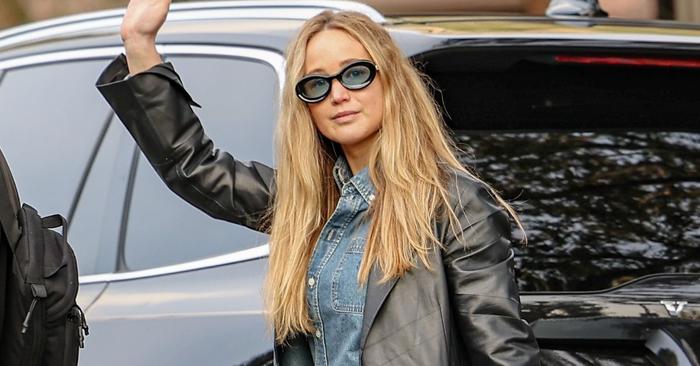 Jennifer Lawrence Just Wore 2024’s Leather Blazer Trend