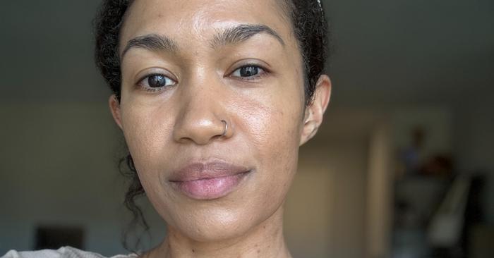 Reviewed: Covergirl’s Skin Perfector Essence Foundation