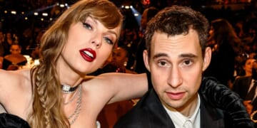 Taylor Swift Jokes Around With Jack Antonoff at 2024 Grammy Awards