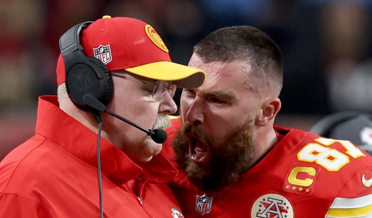 Travis Kelce Is Being Called Out For His “Shameful” And “Disrespectful” Behavior After He Screamed At And Shoved His Coach During The Super Bowl