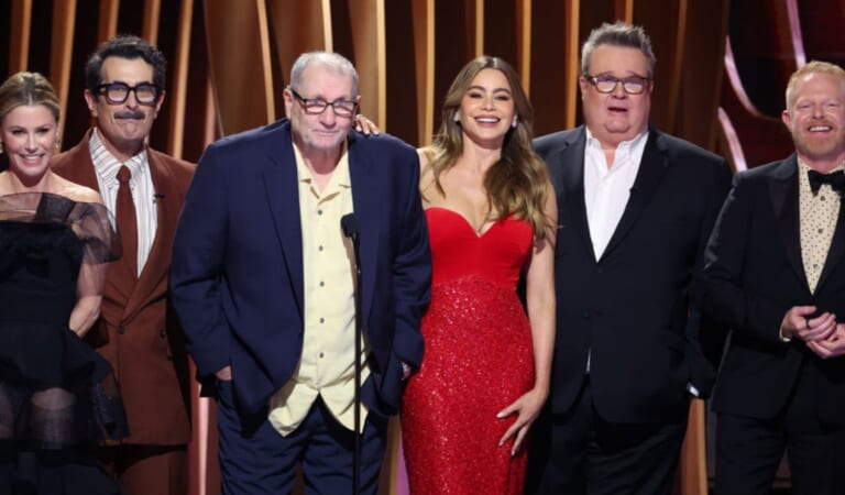 The "Modern Family" Cast Reunited At the 2024 SAG Awards, And Now I'll Never Emotionally Recover