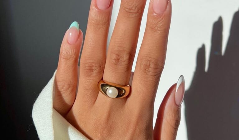 The Pastel French Tip Nail Trend Is the Perfect Springtime Mani