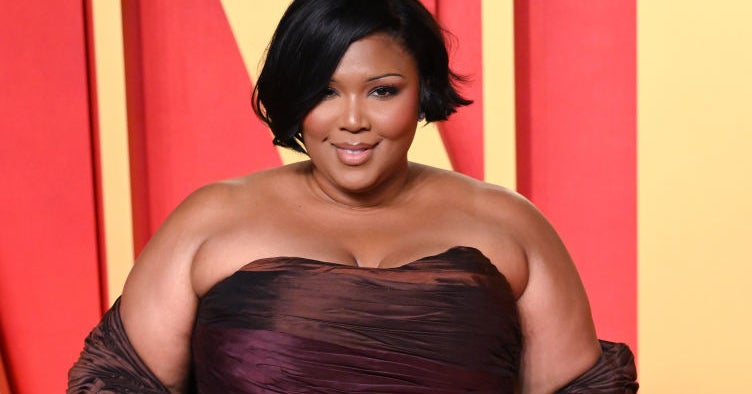 Celebrities Are Rallying Behind Lizzo After Saying "I Quit" In A Cryptic Instagram Message About Being "Dragged"