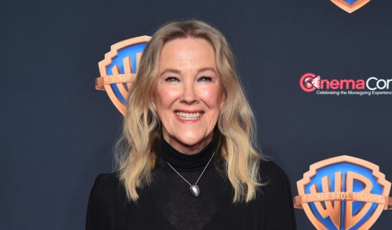 Catherine O’Hara Claps Back at ‘Beetlejuice’ Sequel Hate